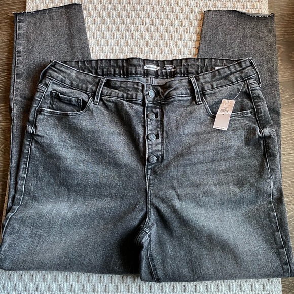 Old Navy Jeans - Picture 2 of 6